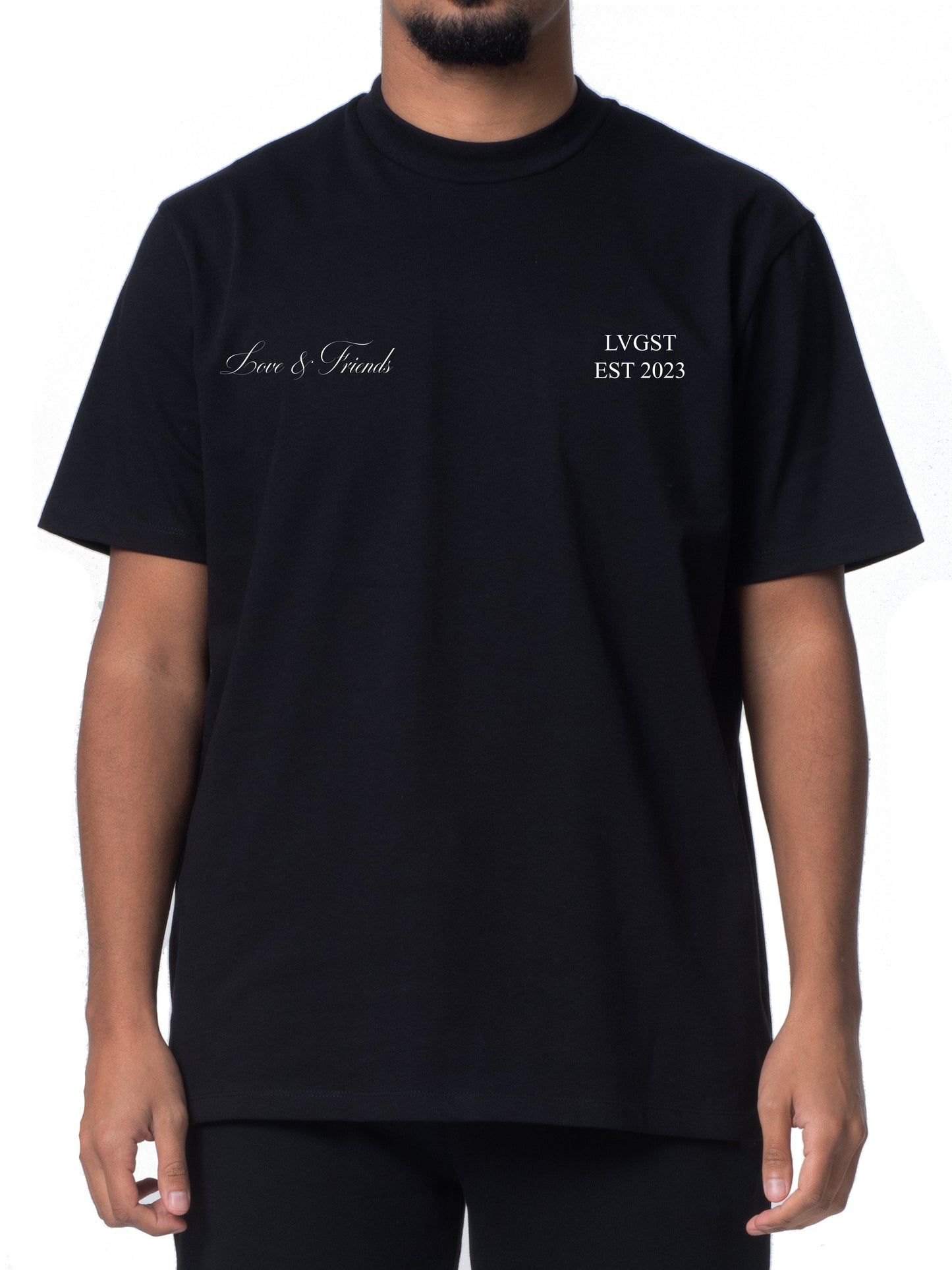 T-Shirt Black Básica "Love & Friends"